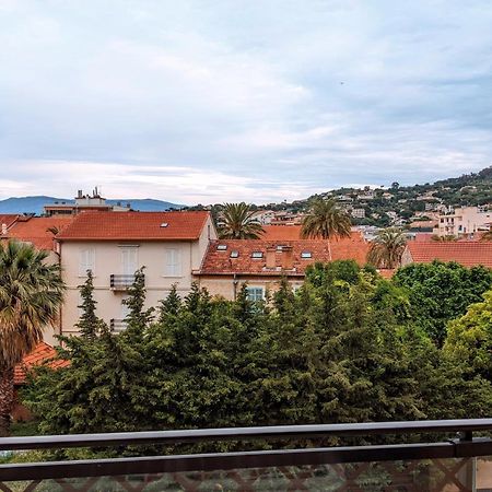 Cannes Cosy Holiday Home Buitenkant foto